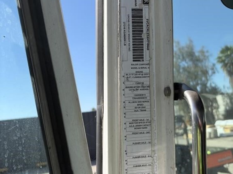 2010-autocar-xpeditor-image-21