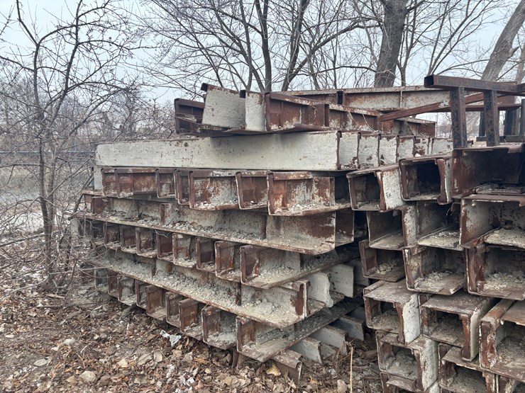 #2265-•-approx.-10"-concrete-forms-image-3