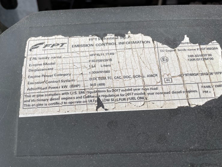 2017-case-ih-7240-image-33