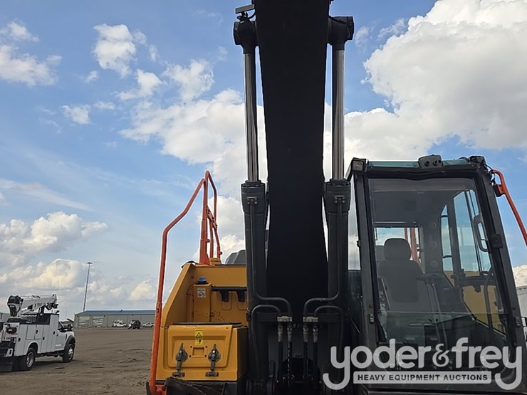 2018-volvo-ec200el-image-43