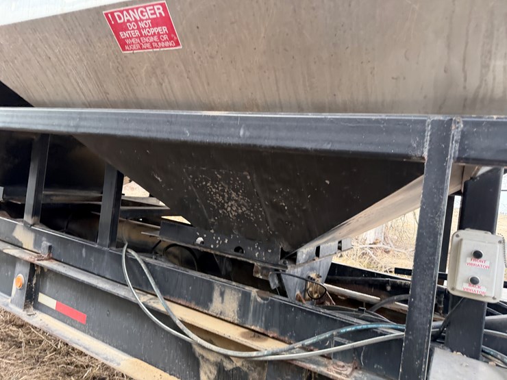 #40962-•-2013-magnolia-/-adams-t/a-fertilizer-tender-trailer-image-27