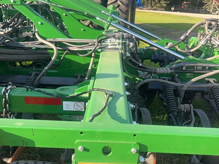 2018-john-deere-1910-image-171