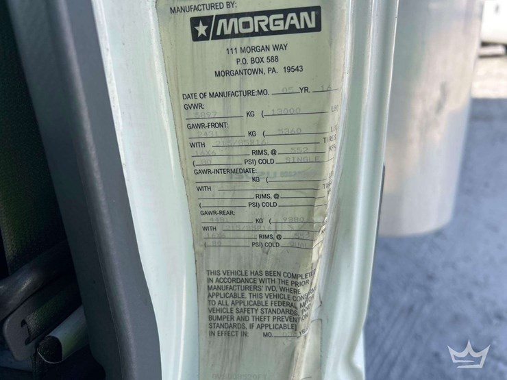 2016-isuzu-npr-image-6