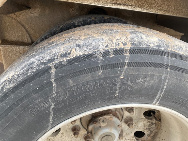 #572-•-2002-doonan-48'-step-deck-semi-trailer-with-ramps-(has-wi-title)-(reedsville,-wi)-image-22