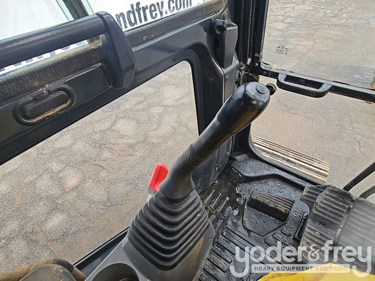 2019-komatsu-pc360-lc-11-image-50