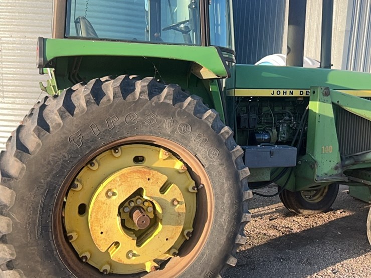 john-deere-4430-image-12