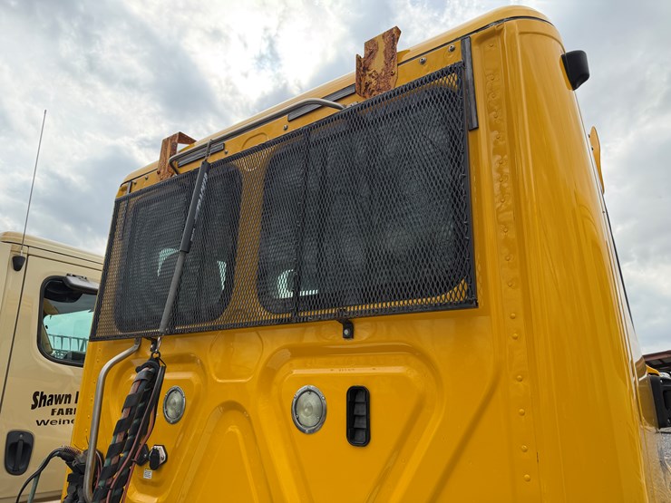 #40954-•-2016-freightliner-t/a-daycab-truck-tractor-3akjgedv4gsgw5933-image-42