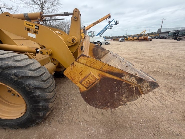 caterpillar-914g-image-29