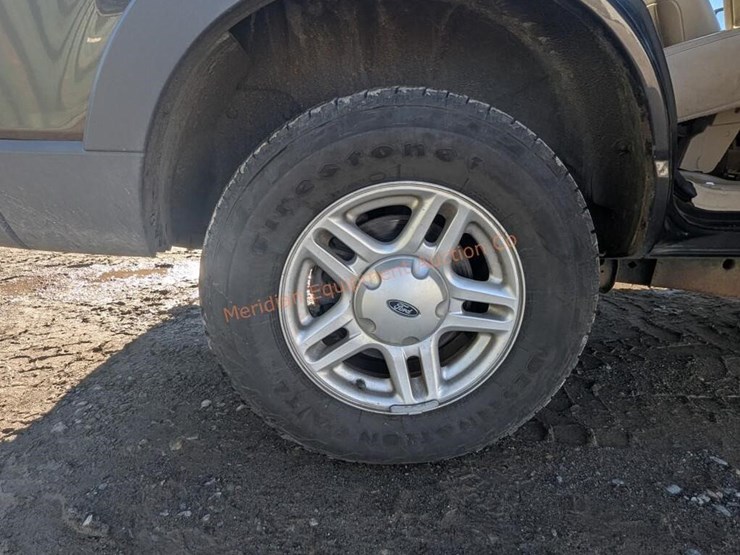 2006-ford-explorer-xlt-image-17