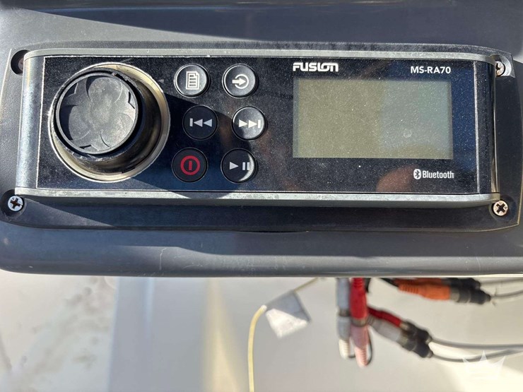 2013-29ft.-larson-lxi292-boat-with-30ft-t/a-loadmaster-boat-trailer-image-28