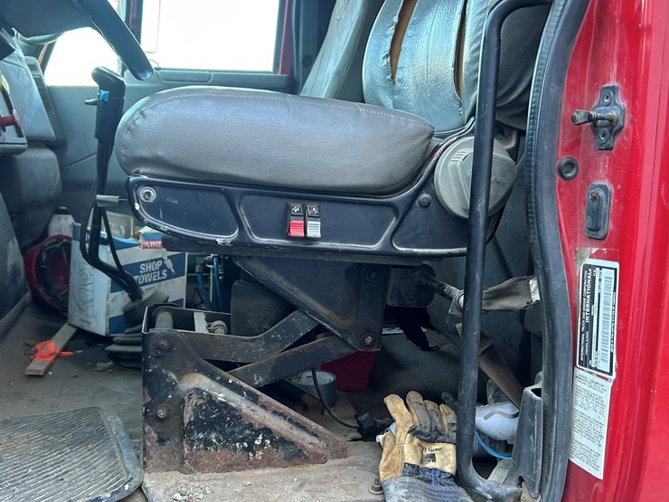 2002-international-7400-image-54