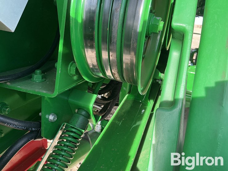 2023-john-deere-s780-image-12