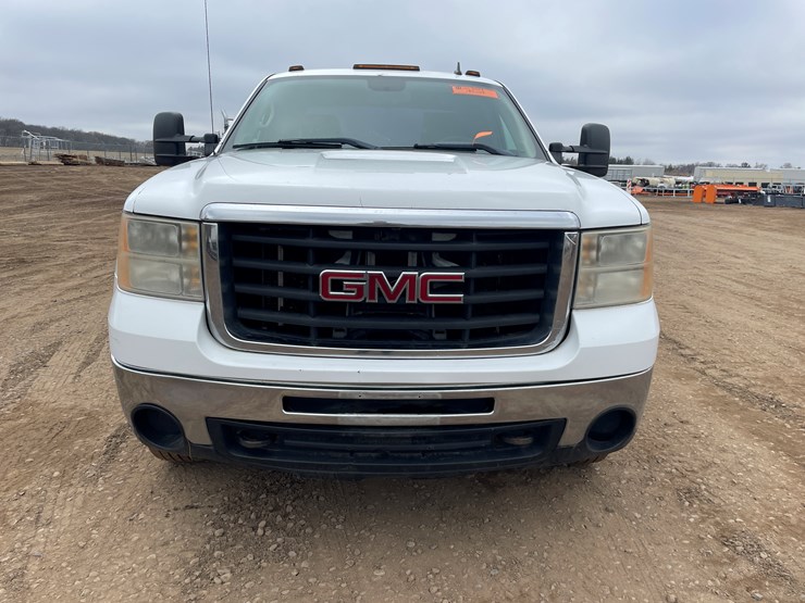 2008-gmc-3500-image-6
