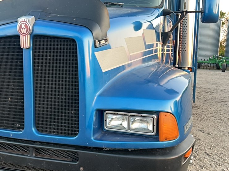 1990-kenworth-t600-image-101