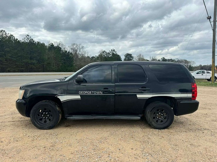 2009-chevrolet-tahoe-image-2