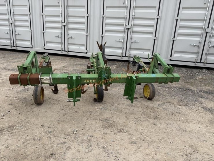 john-deere-2-image-1