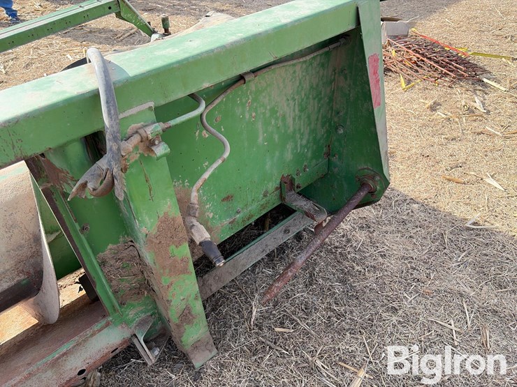 john-deere-212-image-14