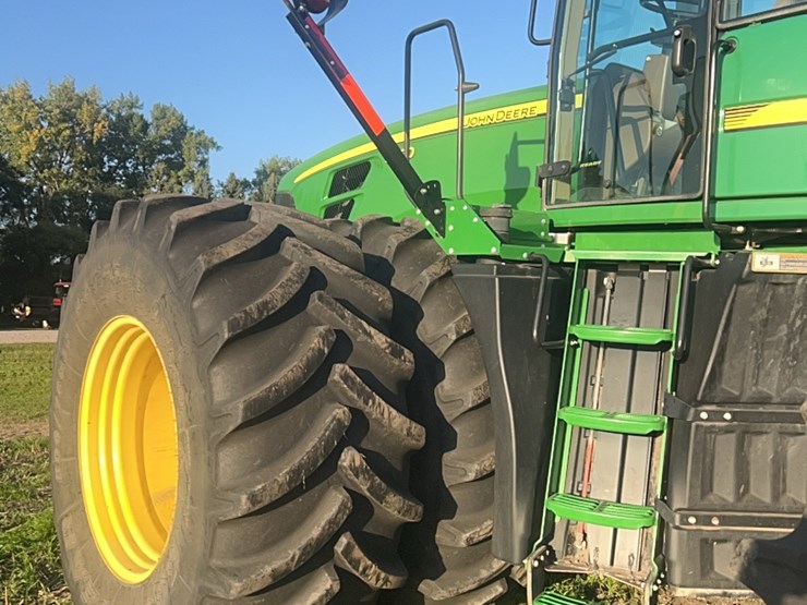 2011-john-deere-9430-image-38