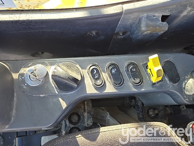 2022-komatsu-pc360-lc-11-image-73