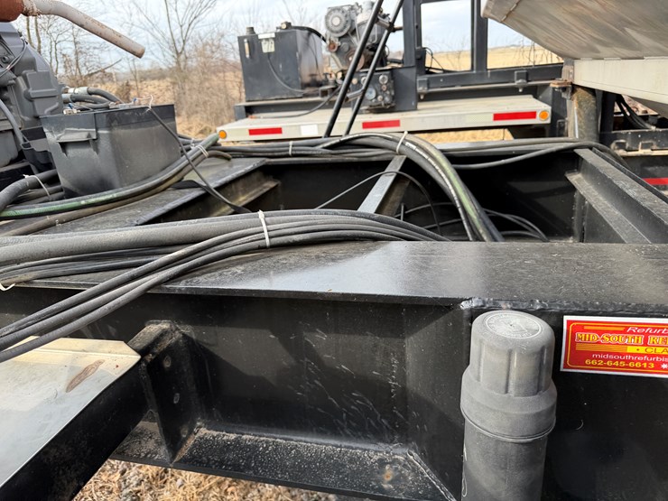 #40961-•-2011-magnolia-/-adams-t/a-fertilizer-tender-trailer-image-37