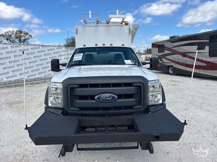 2016-ford-f550-image-28