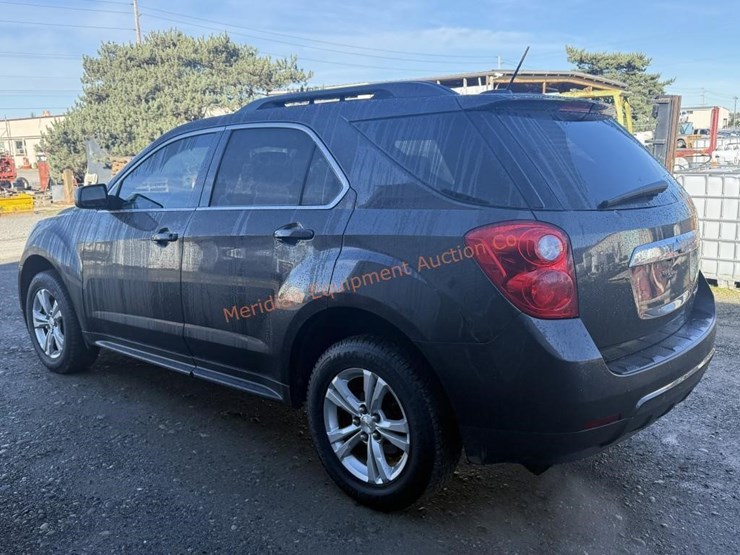 2015-chevrolet-equinox-lt-image-3