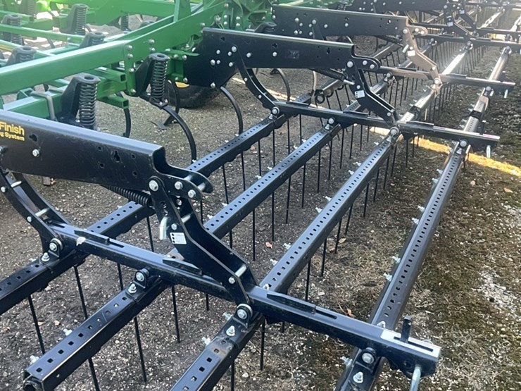 2024-john-deere-52-image-38