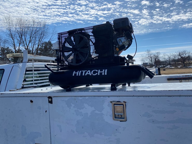 2009-ford-f550-image-46