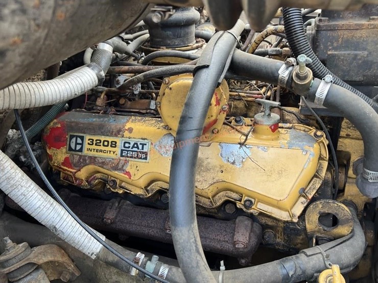 1979-caterpillar-3208-image-17