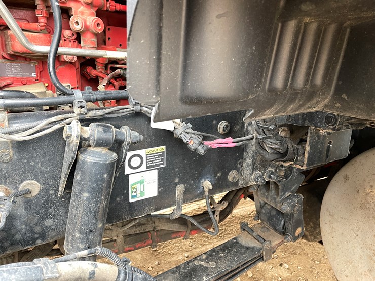 2019-kenworth-t880-image-47