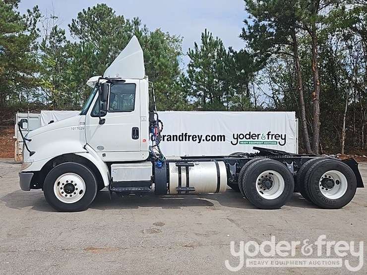 2017-international-8600-image-2