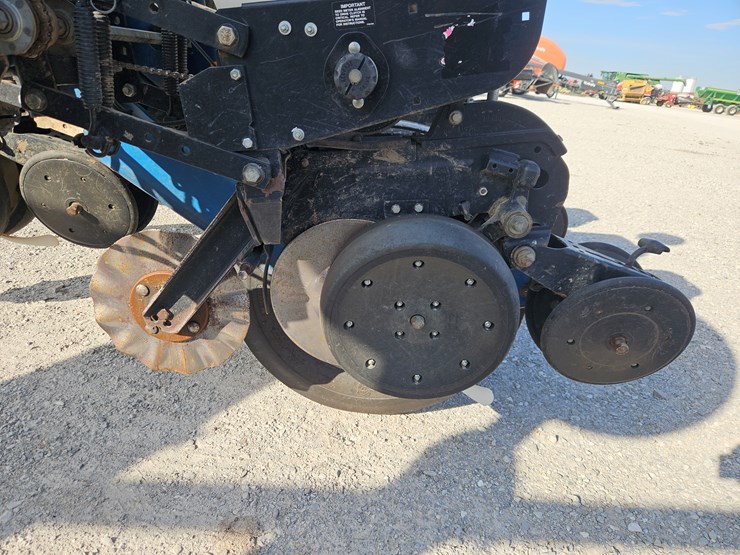 2004-kinze-3000-image-7