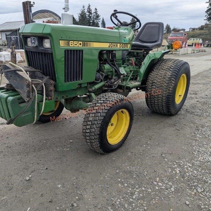 JOHN DEERE 650