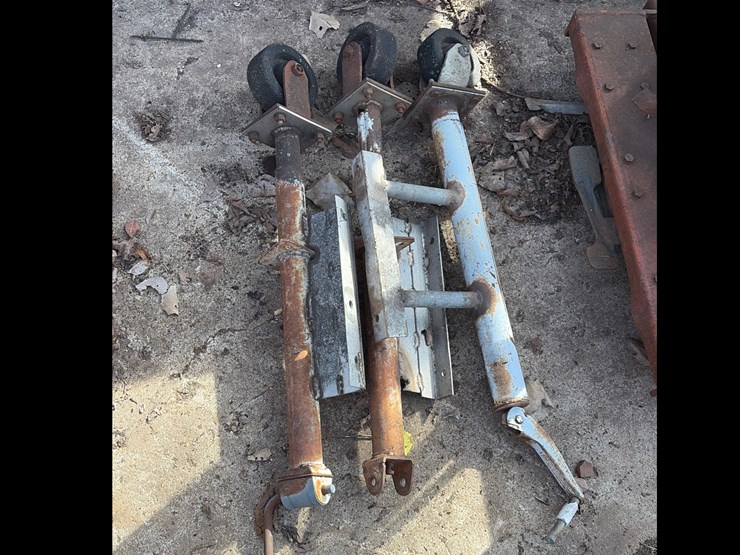 #64-•-group-of-three-jackstand-with-wheels-image-1