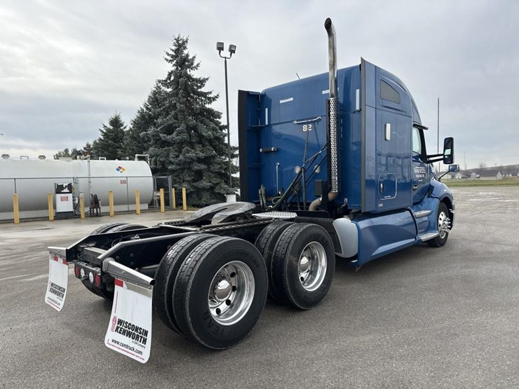 2020-kenworth-t680-image-5