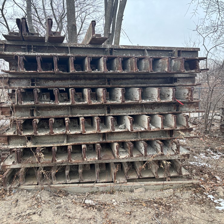 #2264 • Approx. 8" Concrete Forms