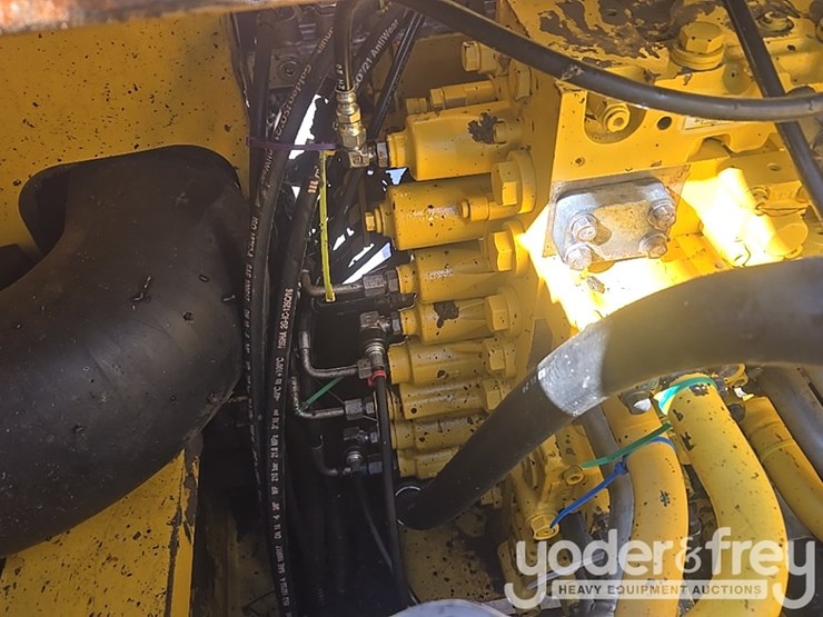 2013-komatsu-pc490-lc-10-image-50