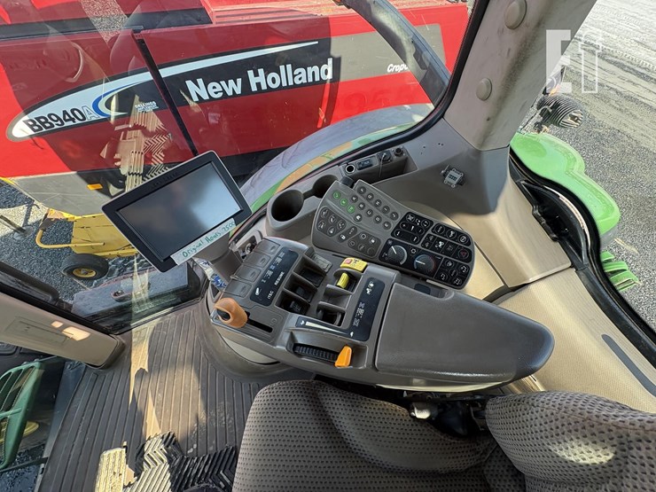 2012-john-deere-7280r-image-27