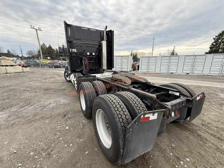 2017-international-prostar-image-5