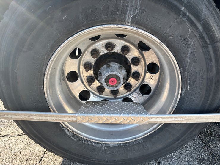 2014-hackney-beverage-trailer-image-48