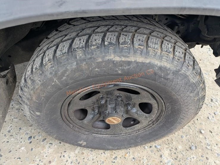 1990-nissan-pathfinder-image-17