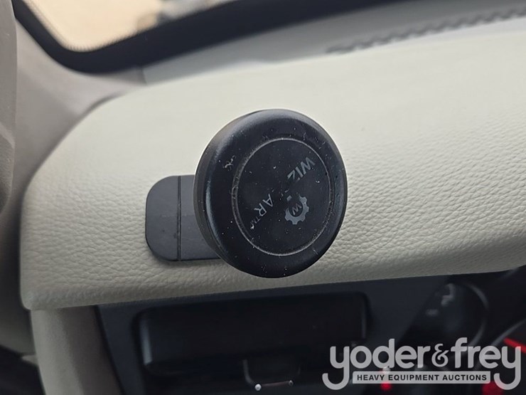 2019-peterbilt-579-image-62