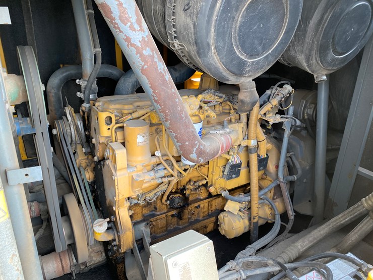 1999-mack-rd690s-image-38