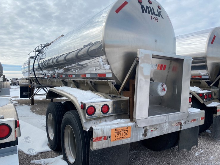 1989-walker-tanker-image-14