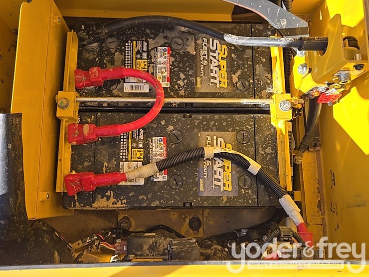 2022-komatsu-pc360-lc-11-image-61