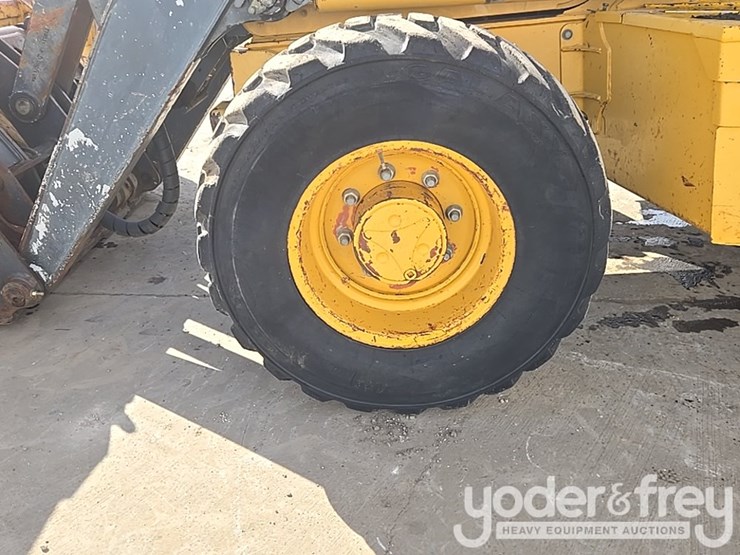 2010-deere-310sj-image-20