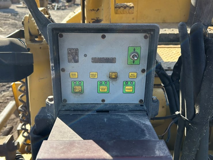 caterpillar-ap-650b-image-38