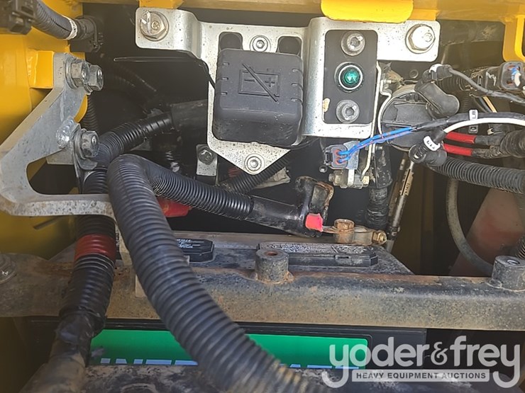 2018-komatsu-d51px-24-image-65