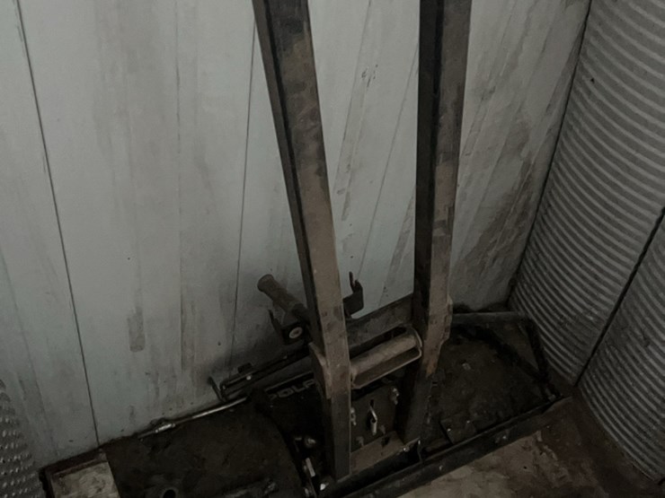 blade-for-atv,-came-off-of-700-polaris-4x4,-would-very-possibly-fit-others.-image-2