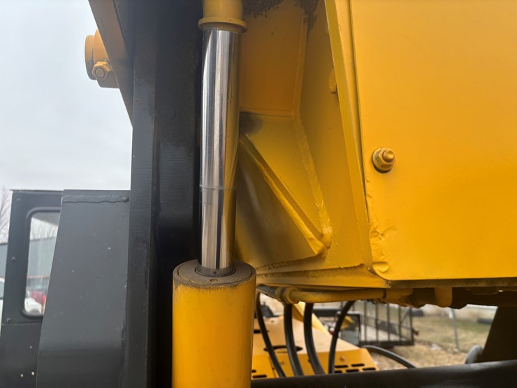 #2310-•-2004-gehl-rs8-telehandler-image-64